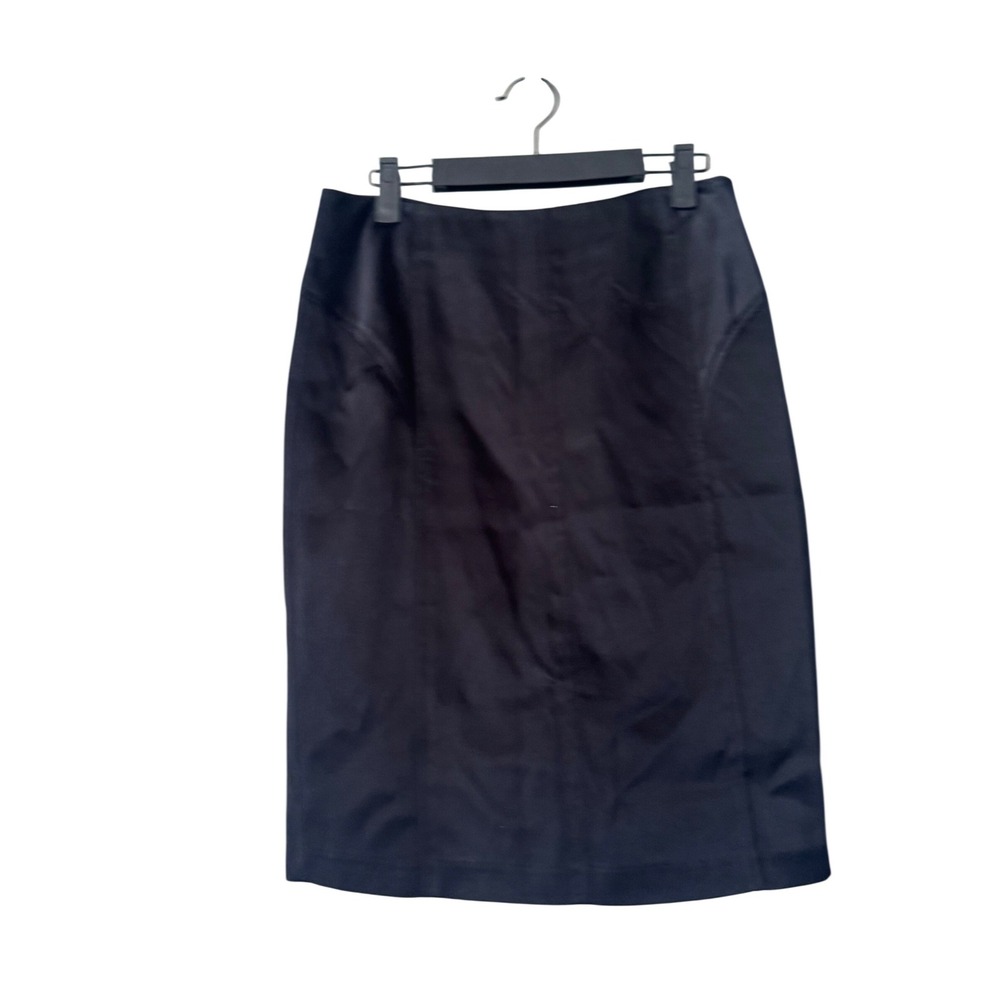 Identity by Lord & Taylor Black Pencil Skirt Size 2 Curved Seam Knee Length Slim